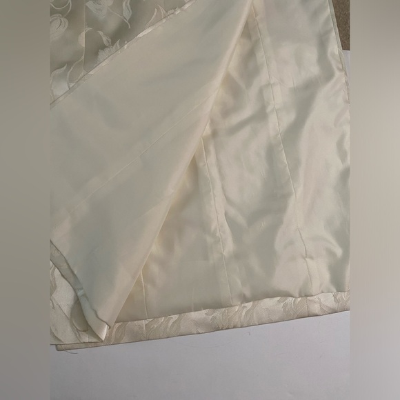 Classic Brocade Chinese Cheongsam/ Qipao Dress with Tulip Prints Ankle Length - Picture 10 of 10